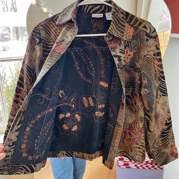 Chicos Detailed Button Up/Blazer - Picture 6 of 8